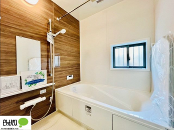 �����@�{�H��ʐ^�@�����̔�������Ă���闁���͍L�X�������B�x���͂��q�l�ƈꏏ�ɗV�тȂ������܂��ˁB