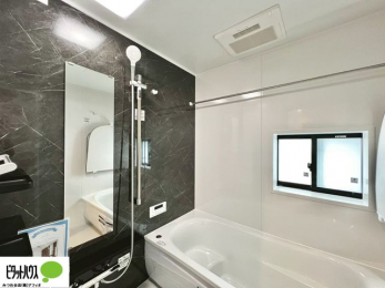 �����@�{�H��ʐ^�@�����̔�������Ă���闁���͍L�X�������B�x���͂��q�l�ƈꏏ�ɗV�тȂ������܂��ˁB