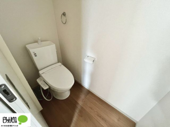 �g�C���@�{�H��ʐ^�@1�E2�K�E�H�V�����b�g�g�C�������B