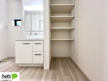 ���ʑ�E���ʏ��@�{�H��ʐ^�@�g���₷���V���v���Ȑ��ʉ��ϑ�B�����̎x�x�͂�������n�܂�܂��B