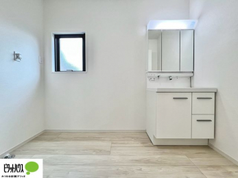 ���ʑ�E���ʏ��@�{�H��ʐ^�@�g���₷���V���v���Ȑ��ʉ��ϑ�B�����̎x�x�͂�������n�܂�܂��B