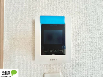 ���̑��@������Ԃ����S��TV���j�^�[�t���C���^�[�z��
