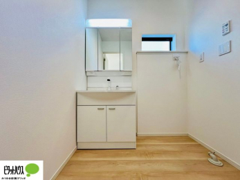 ���ʑ�E���ʏ��@�{�H��ʐ^�F���ʎ��ɏ���������A�J�r�\�h�ɂ��B�傫�ȋ��Ō��₷�����ʉ��ϑ�ł�