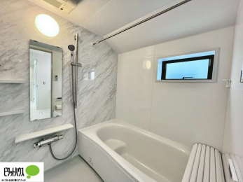 �����@�{�H��ʐ^�@�����̔�������Ă���闁���͍L�X�������B�x���͂��q�l�ƈꏏ�ɗV�тȂ������܂��ˁB