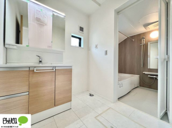 ���ʑ�E���ʏ��@�{�H��ʐ^�@�g���₷���V���v���Ȑ��ʉ��ϑ�B�����̎x�x�͂�������n�܂�܂��B