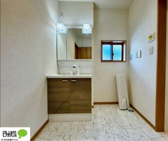 ���ʑ�E���ʏ��@�{�H��ʐ^�F���ʎ��ɏ���������A�J�r�\�h�ɂ��B�傫�ȋ��Ō��₷�����ʉ��ϑ�ł�