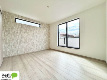 ���[�@����̏I���ɕv�w�ł������߂������Q���B�L���ɂ�Ƃ肪����A�Ƒ��̋C�z�������Ȃ������������x�߂���S�̃v���C�x�[�g��Ԃł��B